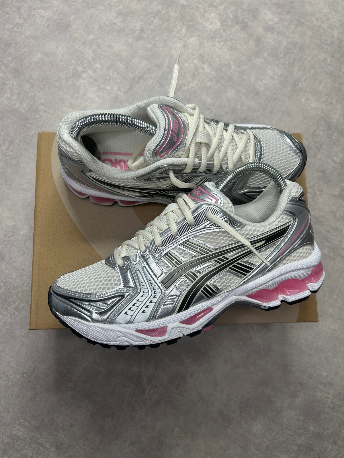 ASICS Gel-Kayano 14 Baskets Cream Sweet Pink