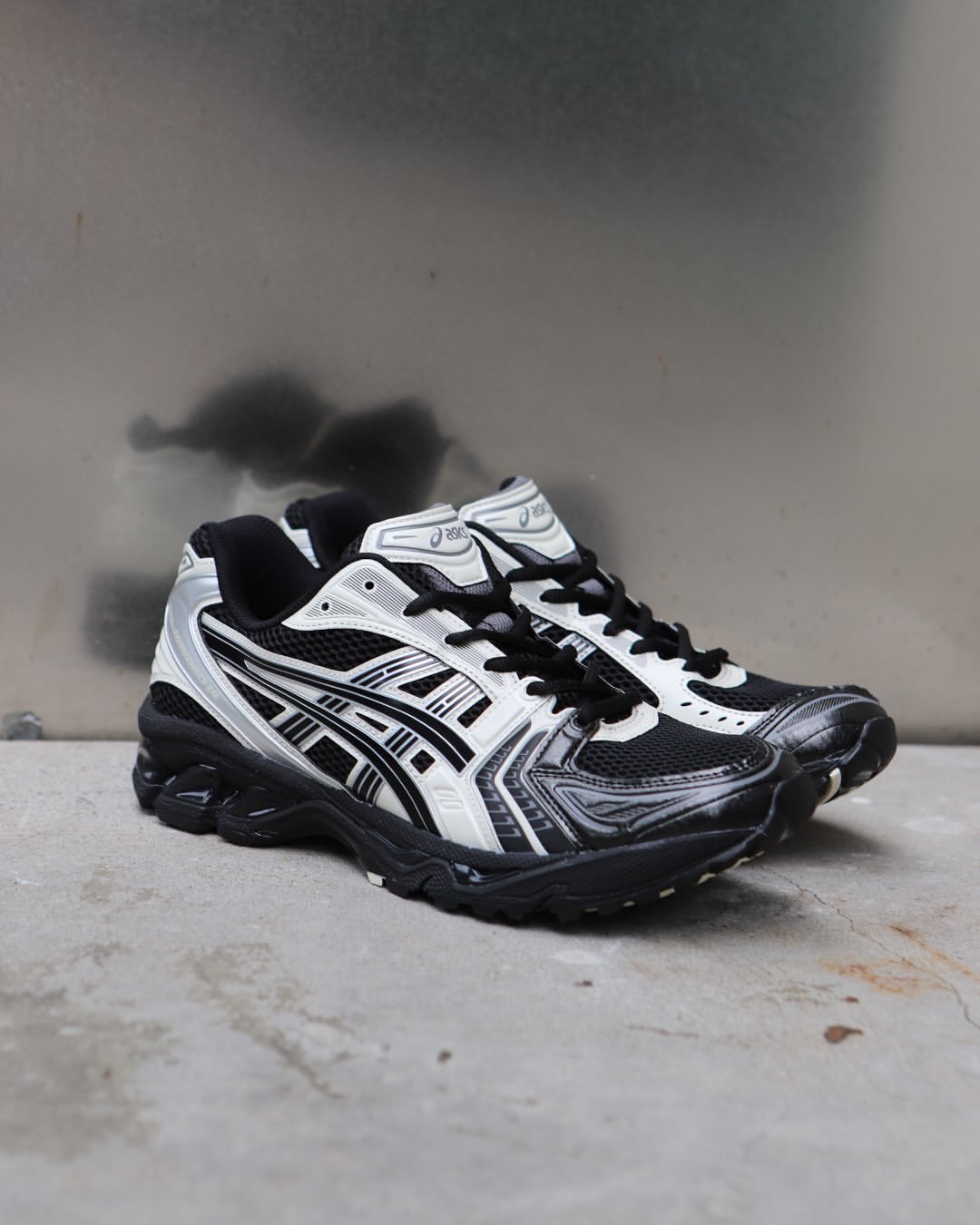 ASICS Gel-Kayano 14 Baskets Black Cream