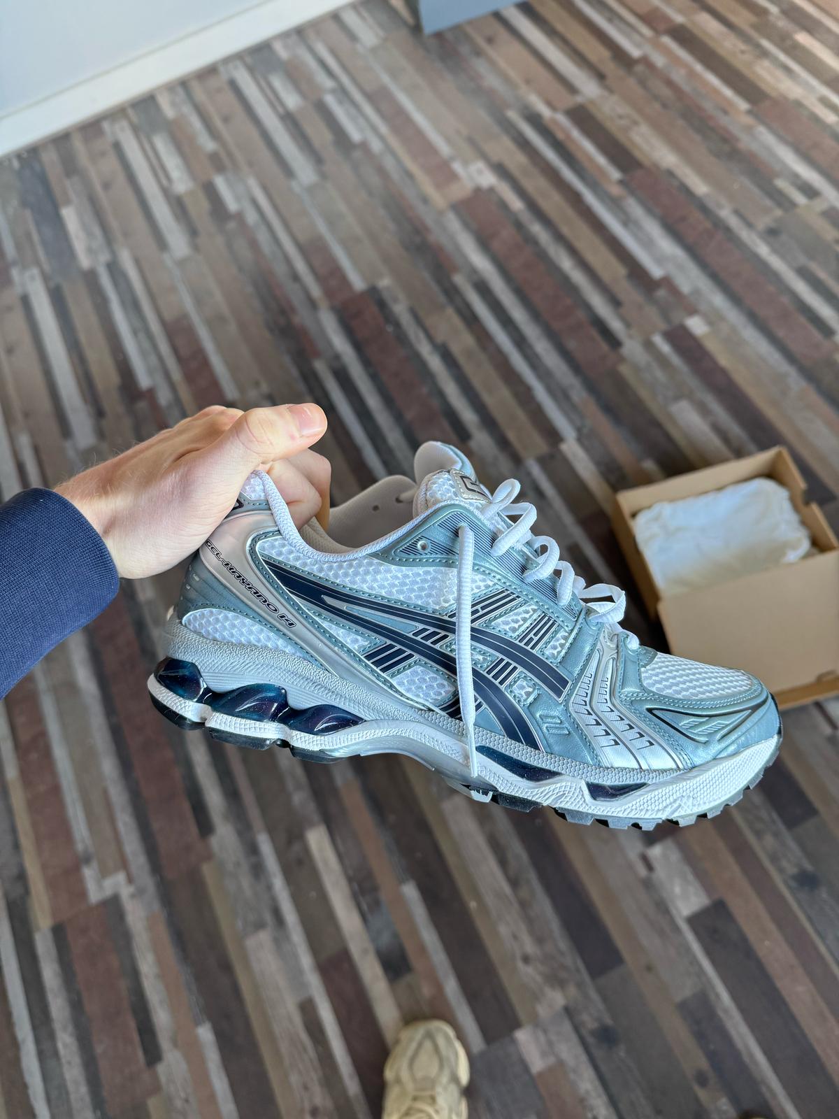 ASICS Gel-Kayano 14 Baskets White Fjord Grey